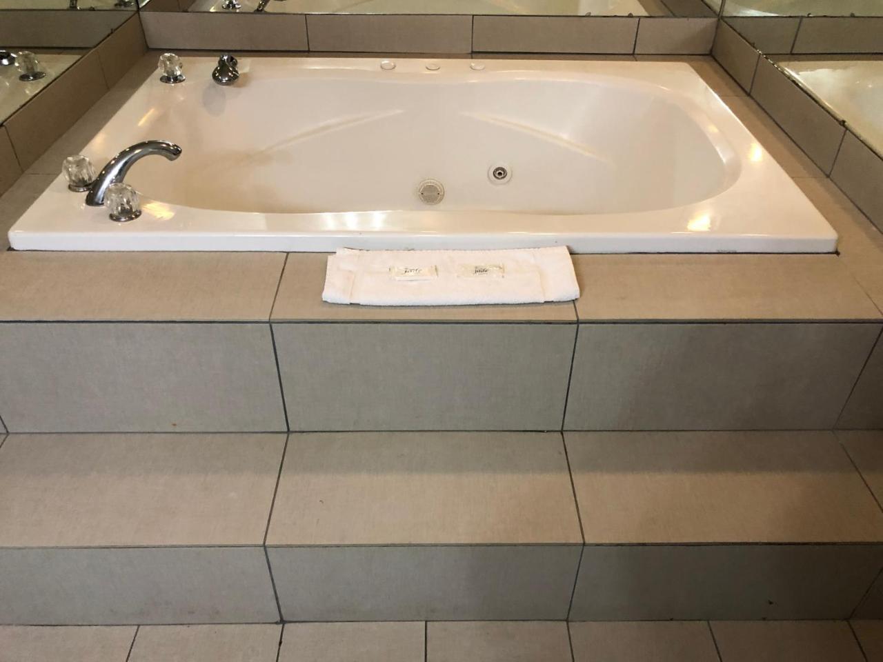 Deerfield Inn And Suites - 페어뷰 외부 사진